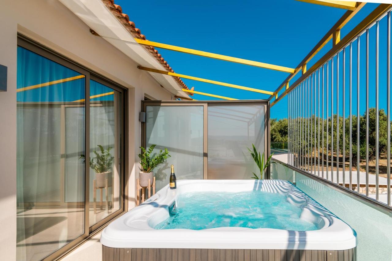 Aphrodite Studios & Suites - 140M From The Beach, By Zantewize Alykes  Exteriér fotografie