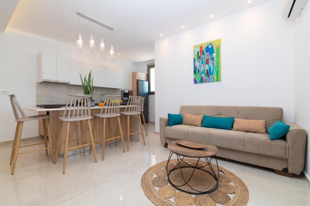 Aphrodite Studios & Suites - 140M From The Beach, By Zantewize Alykes  Exteriér fotografie