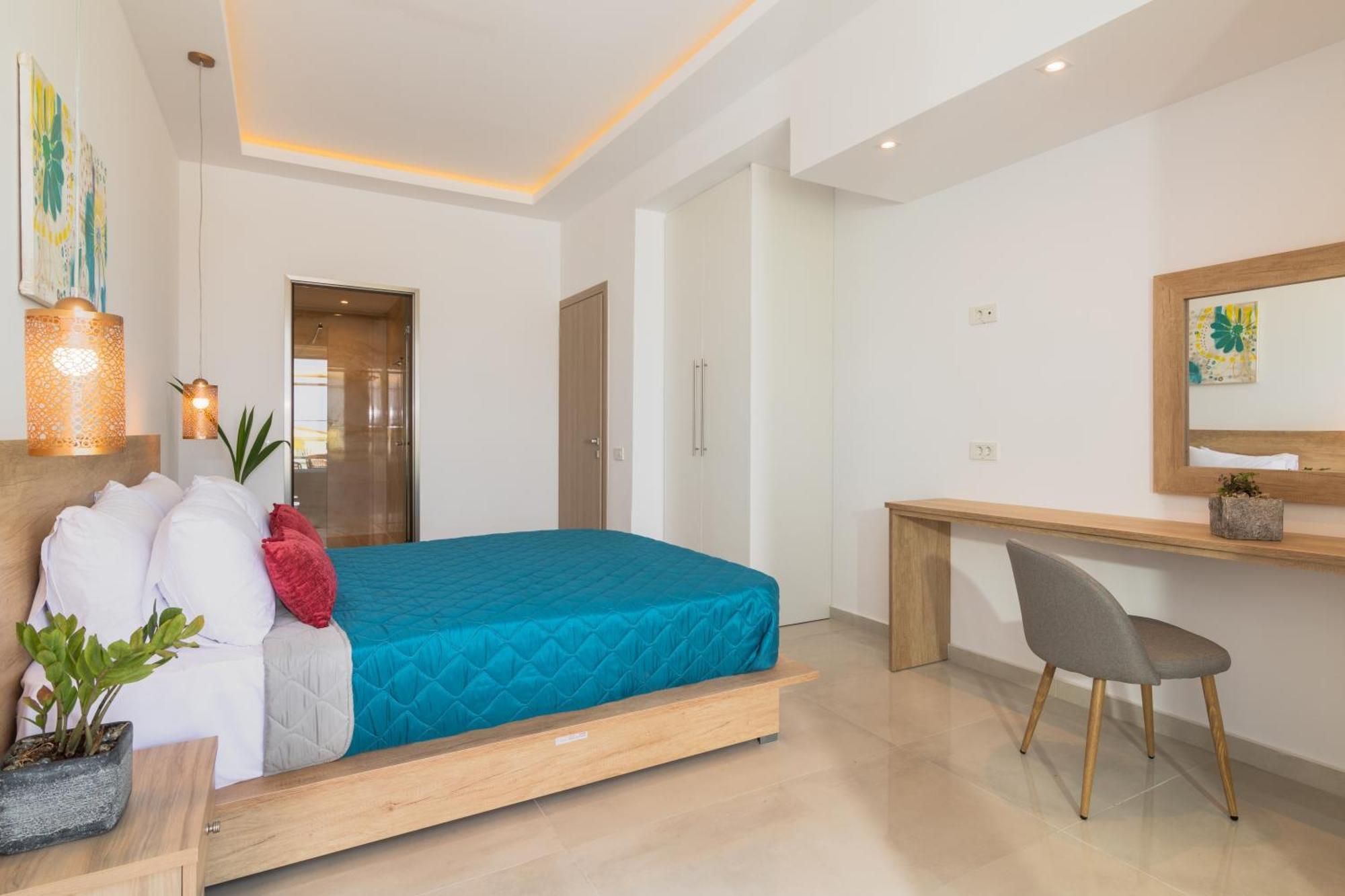 Aphrodite Studios & Suites - 140M From The Beach, By Zantewize Alykes  Pokoj fotografie