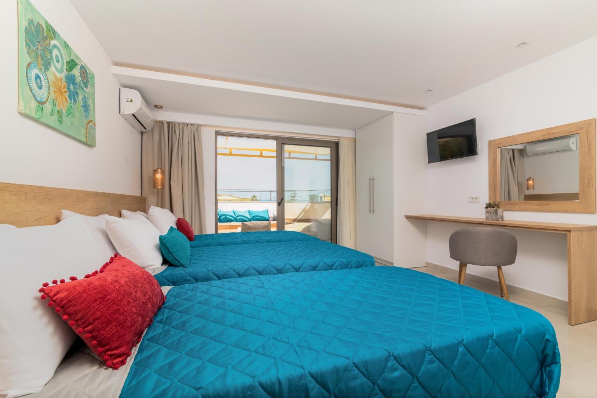 Aphrodite Studios & Suites - 140M From The Beach, By Zantewize Alykes  Pokoj fotografie