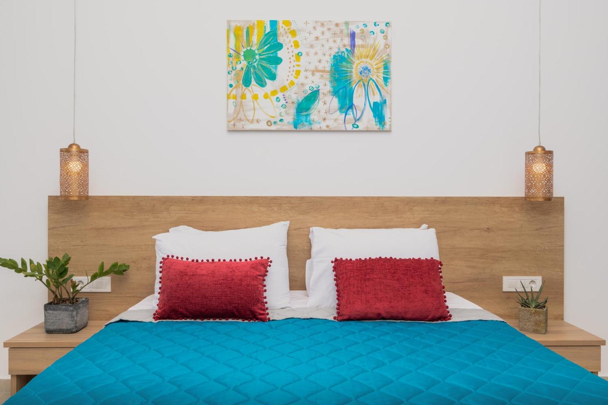 Aphrodite Studios & Suites - 140M From The Beach, By Zantewize Alykes  Pokoj fotografie