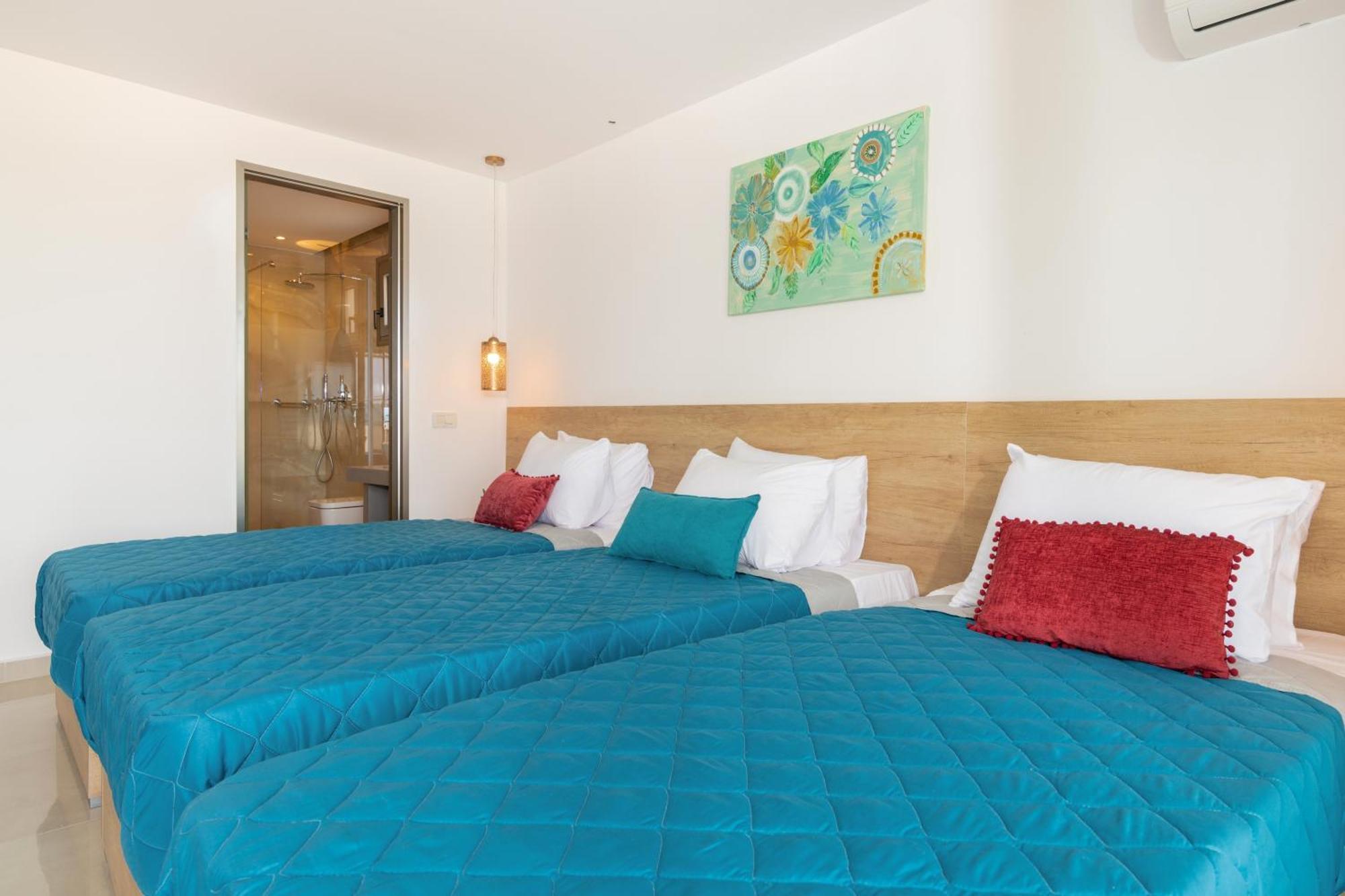 Aphrodite Studios & Suites - 140M From The Beach, By Zantewize Alykes  Pokoj fotografie