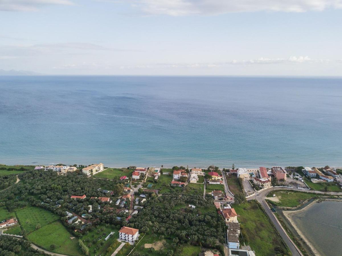 Aphrodite Studios & Suites - 140M From The Beach, By Zantewize Alykes  Exteriér fotografie
